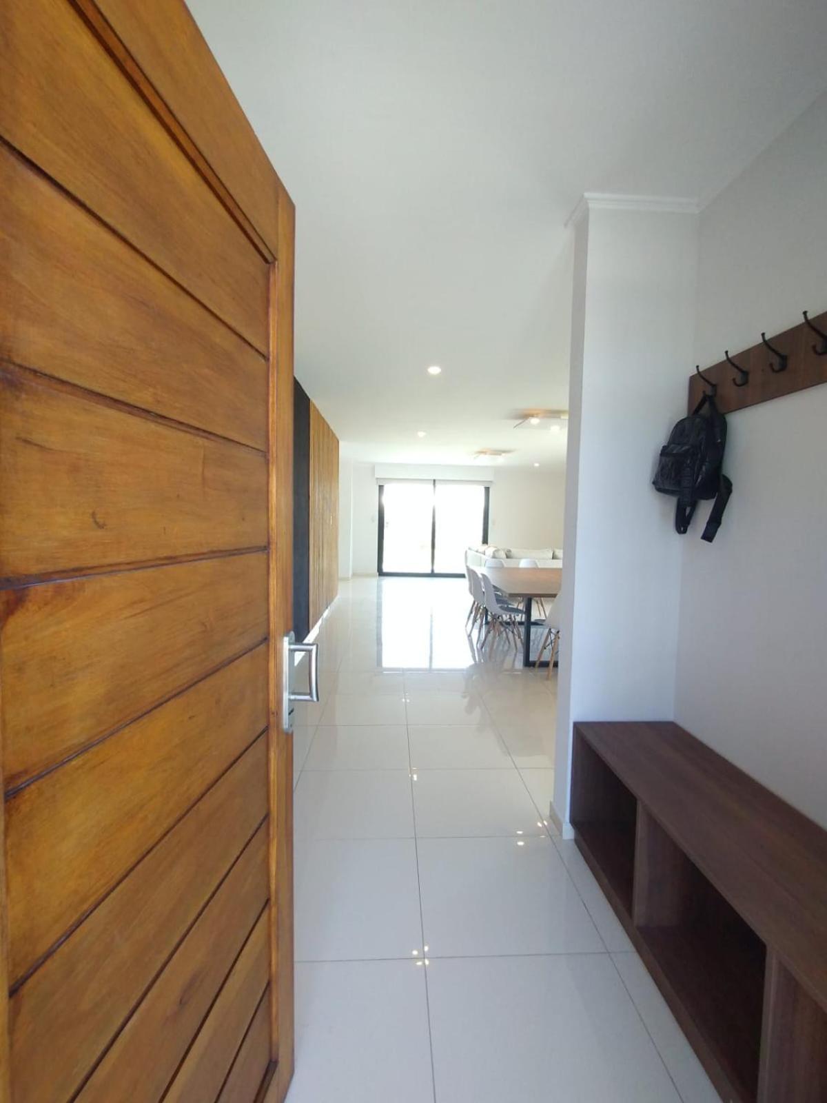 Casas En Barrio Los Teros Con Pileta Compartida - Санта-Клара-дель-Мар Экстерьер фото
